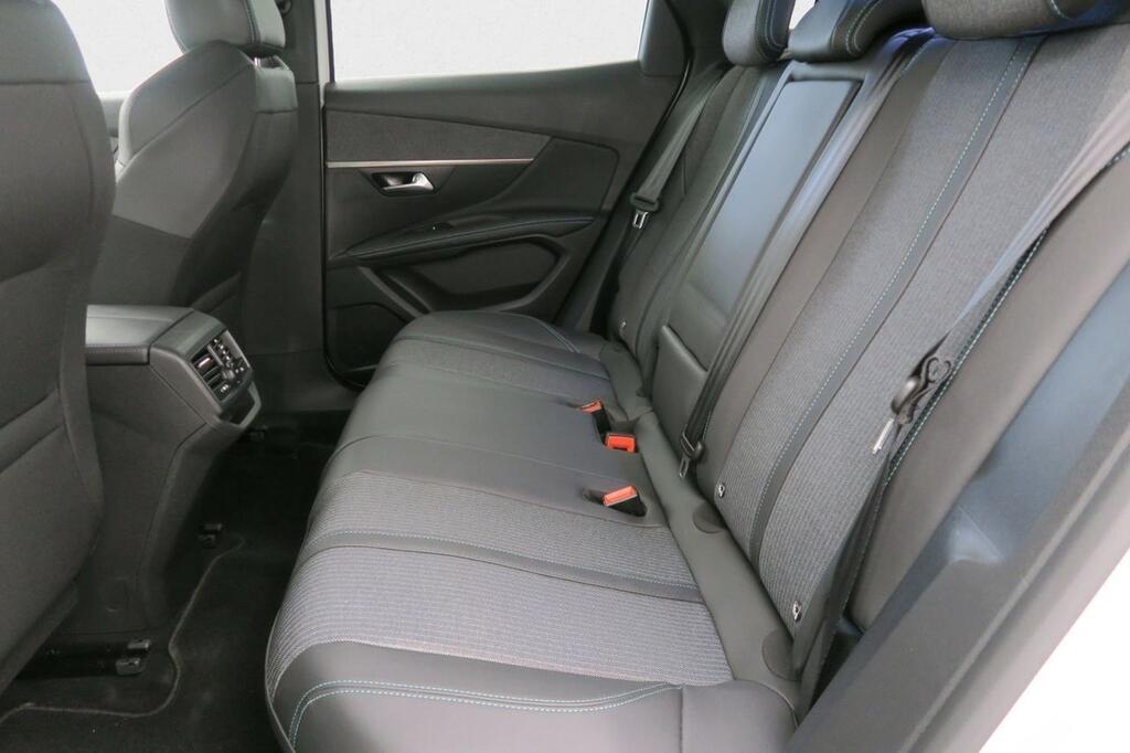 Peugeot 3008 ALLURE PACK 1.2 PURETECH 130CV MAN 16