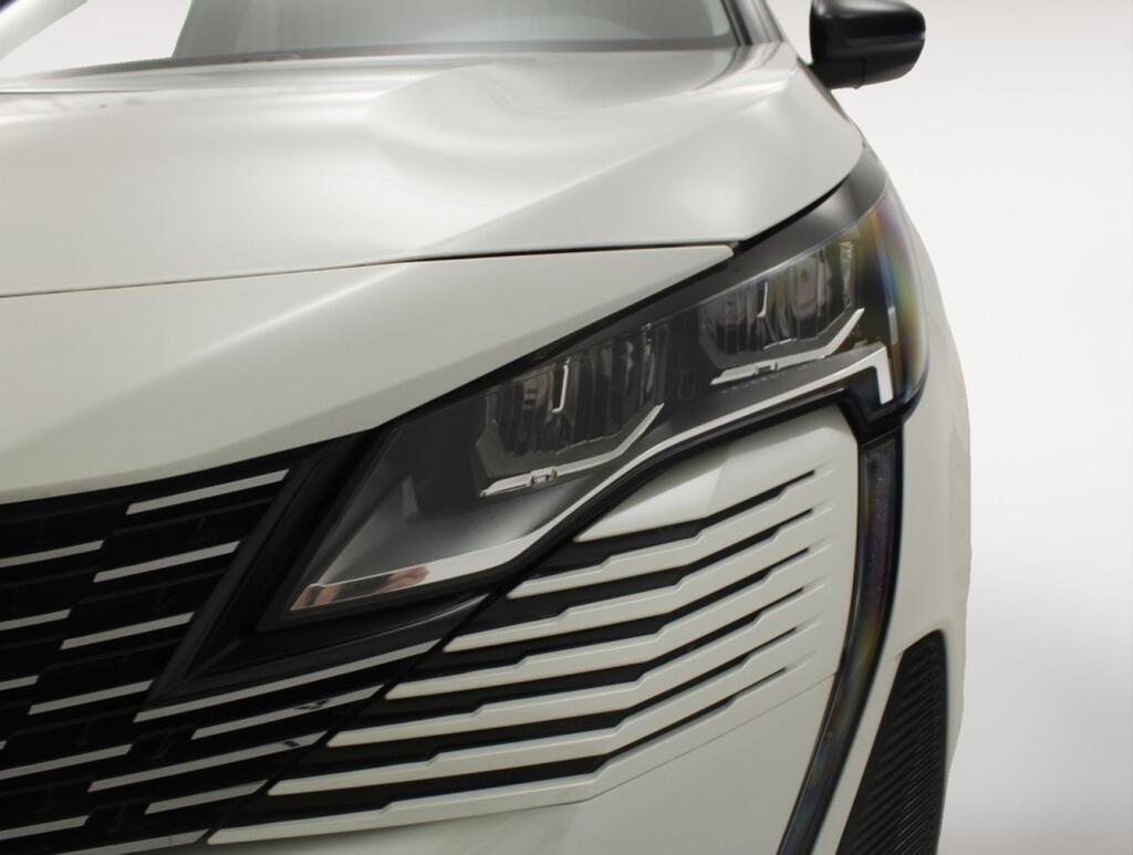 Peugeot 3008 ALLURE PACK 1.2 PURETECH 130CV MAN 22