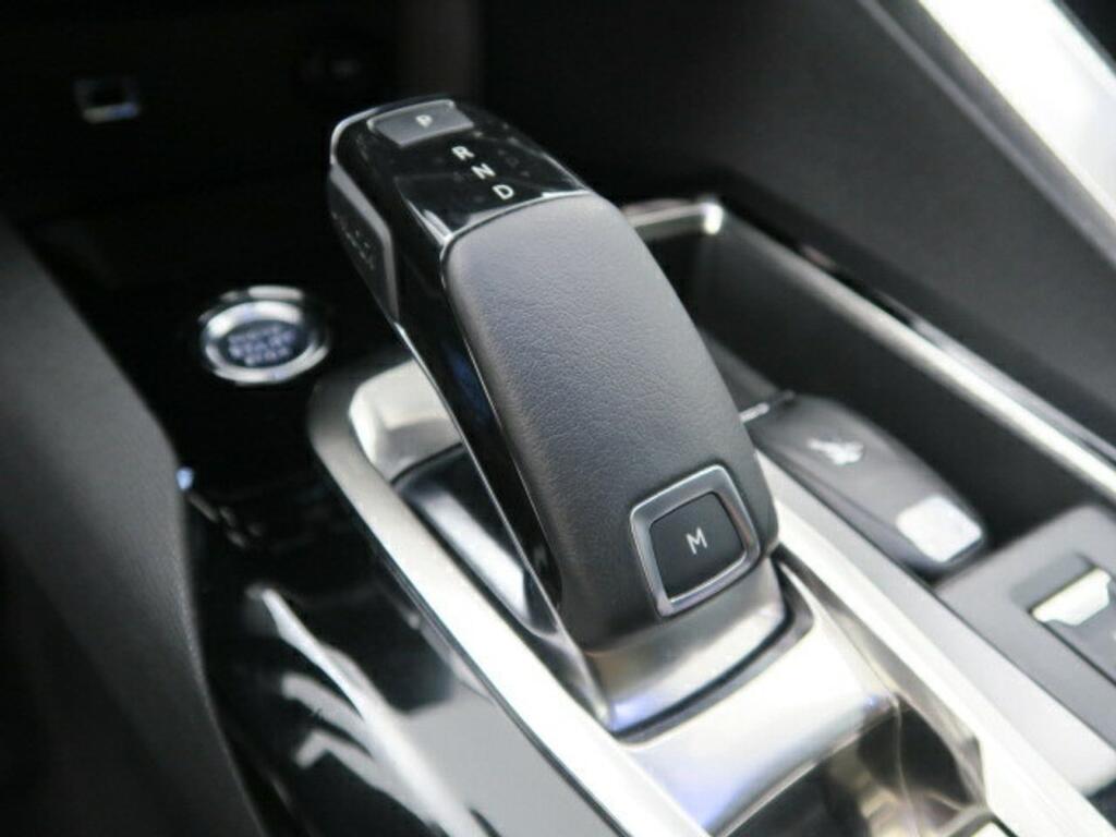 Peugeot 3008 ALLURE PACK 1.2 PURETECH 130CV S&S 5P EAT8 11