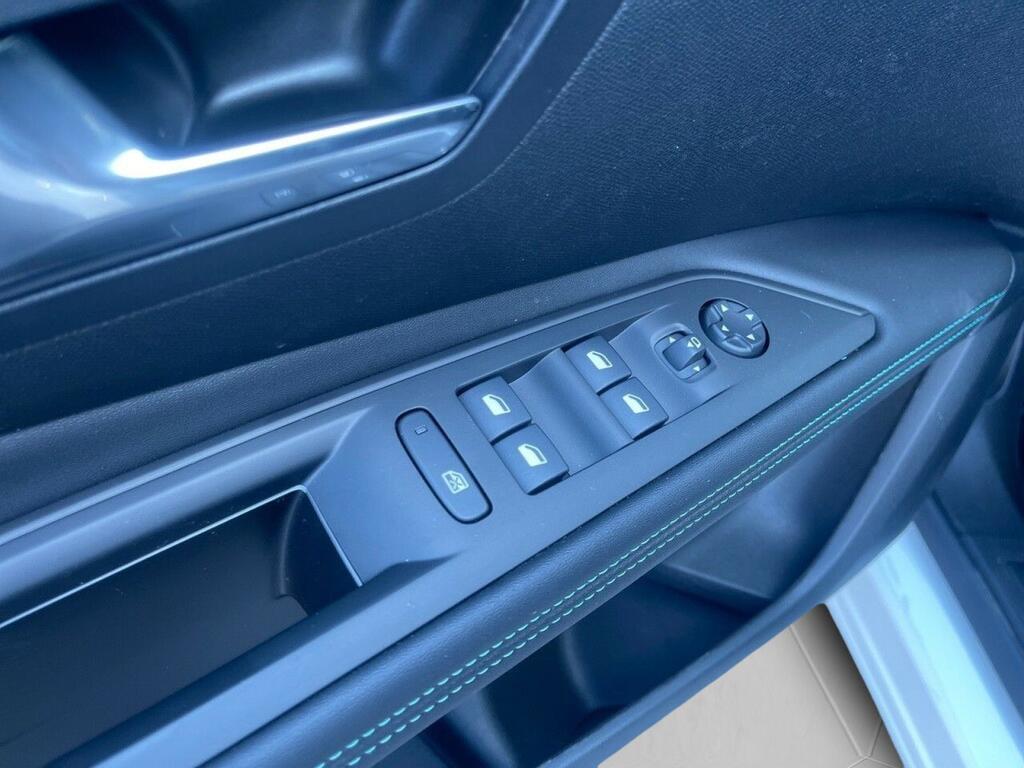 Peugeot 3008 ALLURE PACK 1.2 PURETECH 130CV S&S MAN 11