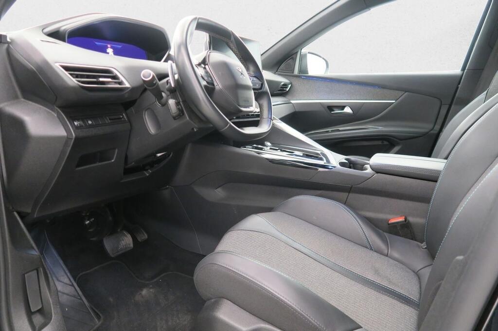Peugeot 3008 ALLURE PACK 1.5 BLUEHDI 130 CV S&S EAT8 6