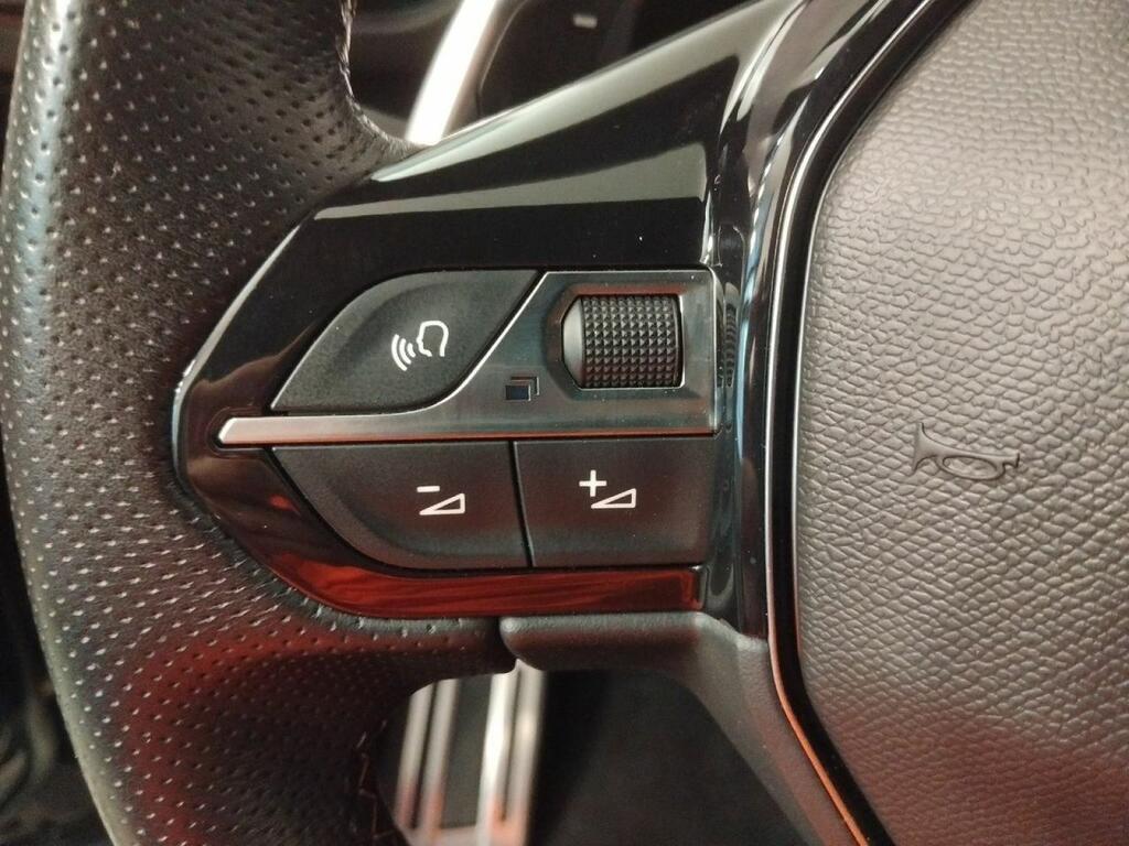 Peugeot 3008 GT 1.2 PURETECH 130 CV S&S AUTO 5P 9