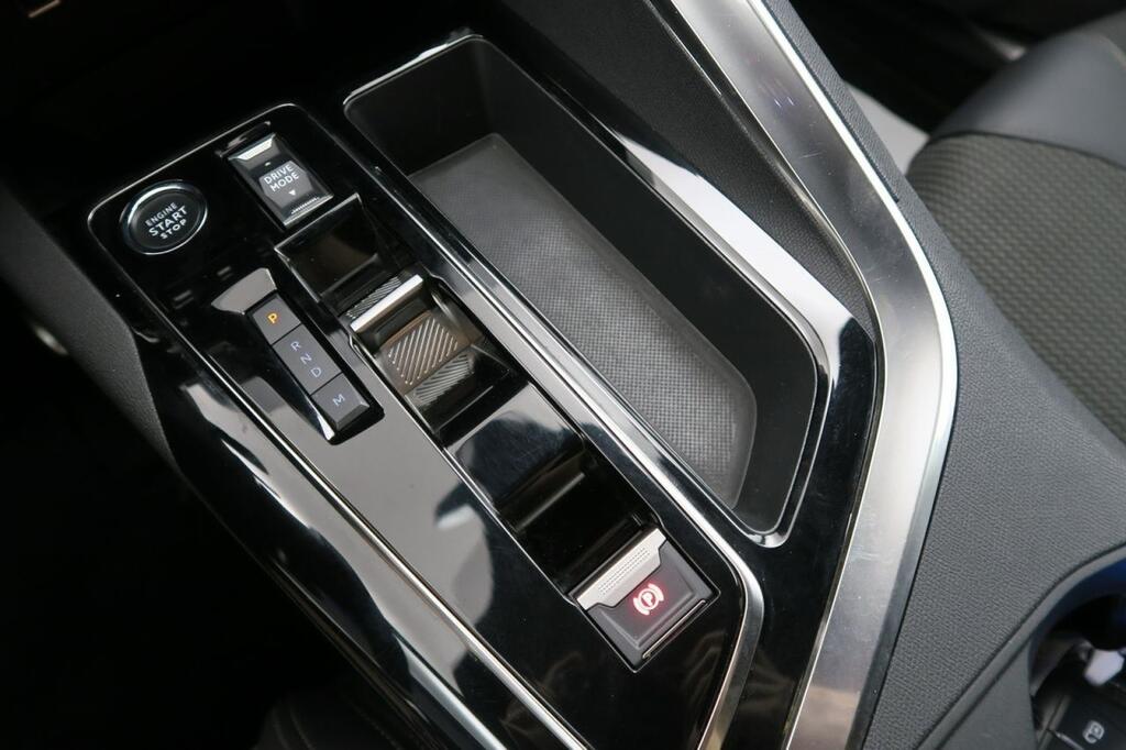 Peugeot 3008 GT 1.2 PURETECH 130 CV S&S AUTO 5P 11