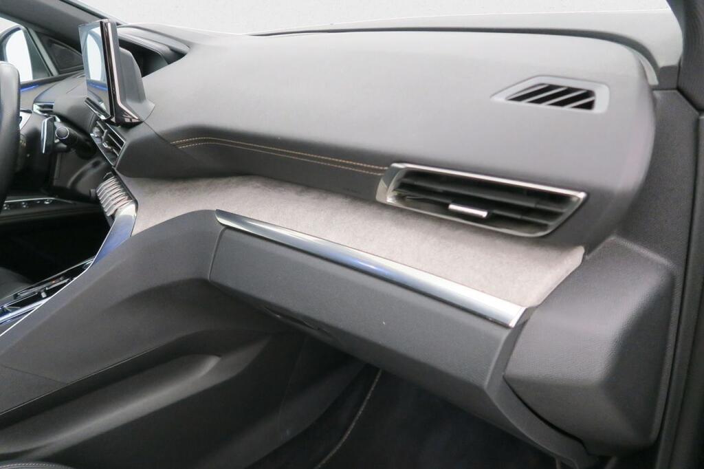 Peugeot 3008 GT 1.5 BLUEHDI 130 CV AUTO S&S 5P 15