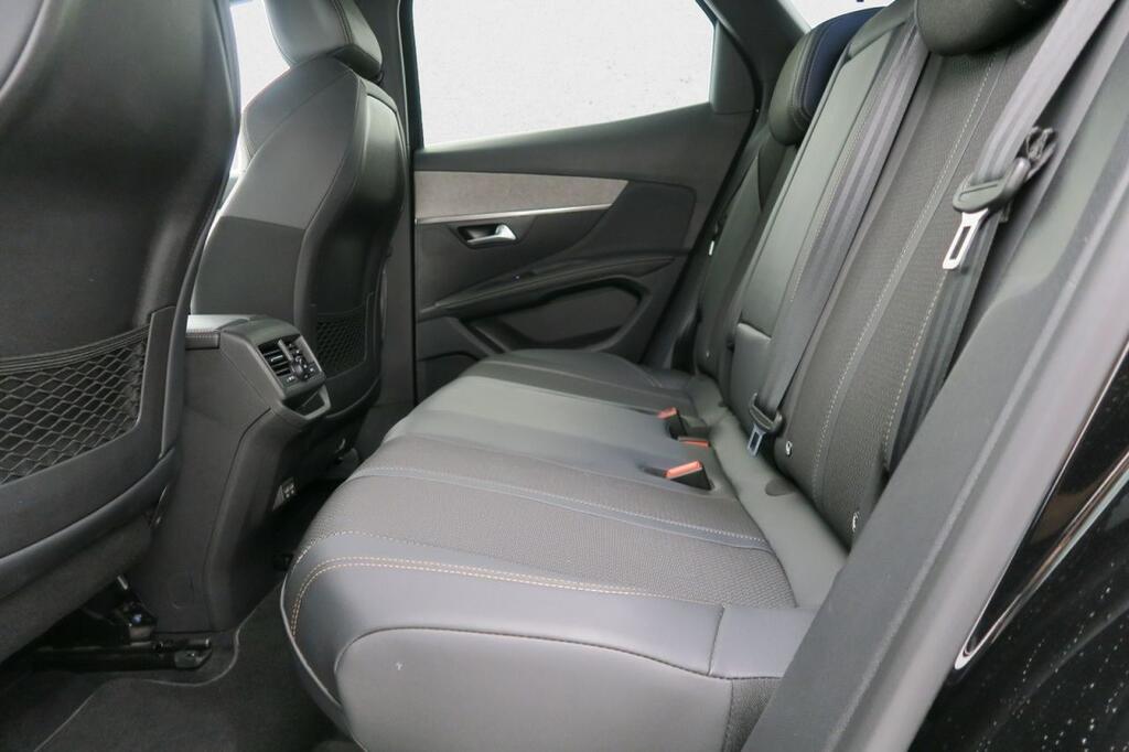 Peugeot 3008 GT 1.5 BLUEHDI 130 CV AUTO S&S 5P 18