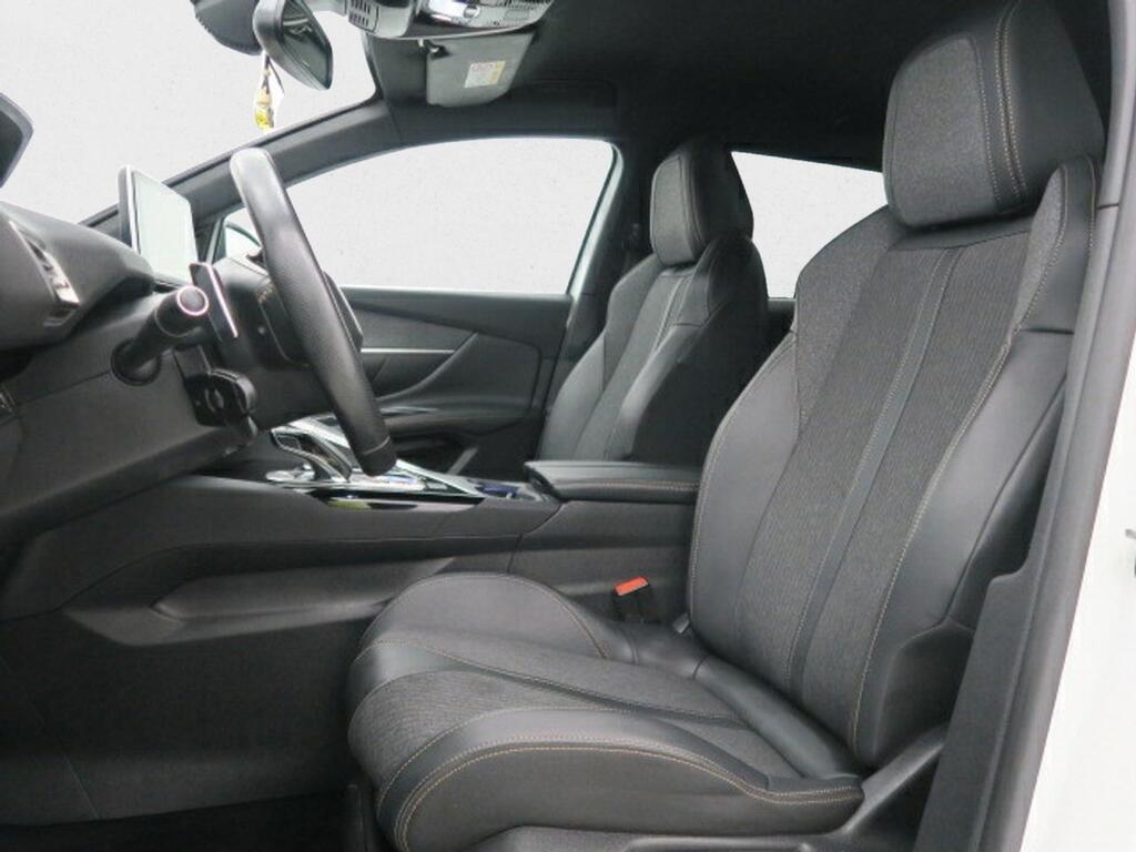 Peugeot 3008 GT LINE 1.2 PURETECH 130CV S&S AUTO 5P 19