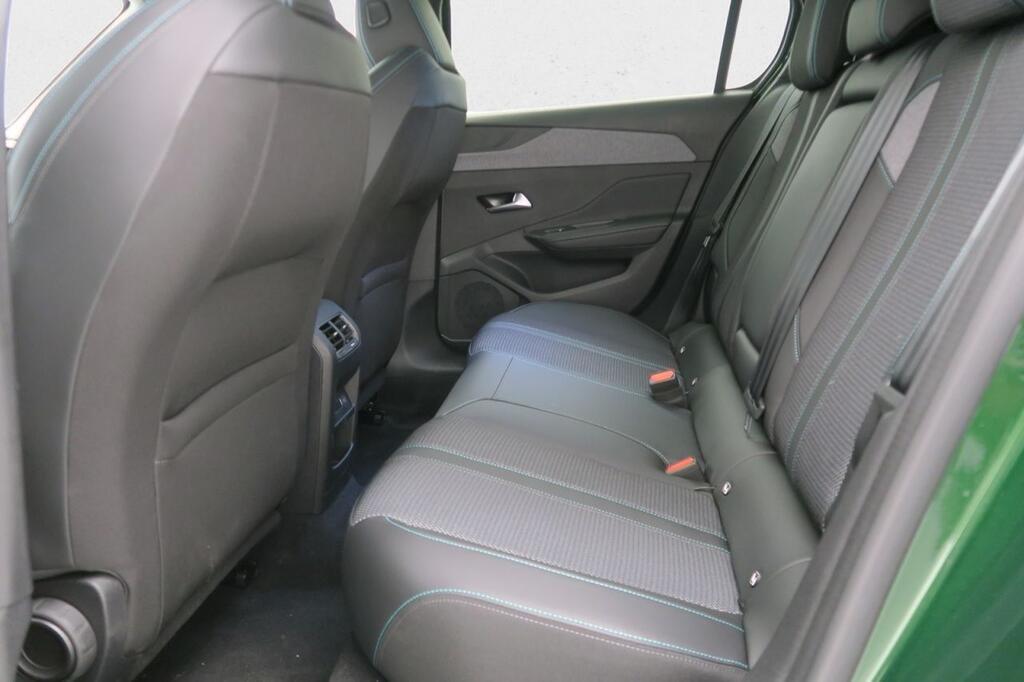 Peugeot 308 5p Allure PLUG-IN HYBRID 180 e-EAT8 19