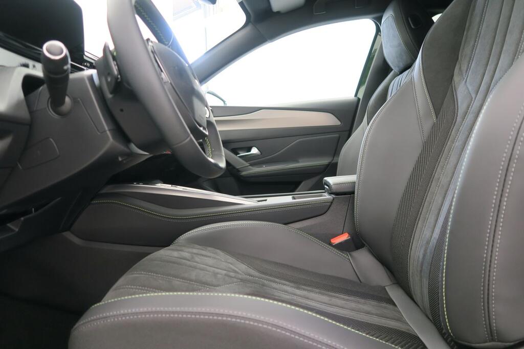 Peugeot 308 5p GT PLUG-IN HYBRID 225 e-EAT8 16