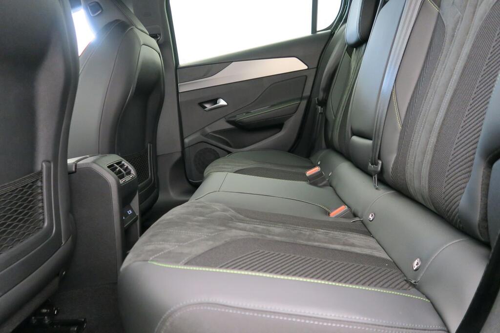 Peugeot 308 5p GT PLUG-IN HYBRID 225 e-EAT8 17