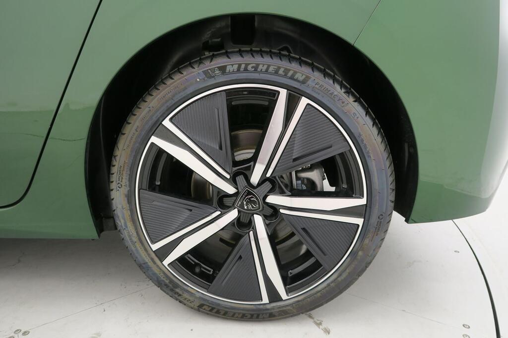 Peugeot 308 5p GT PLUG-IN HYBRID 225 e-EAT8 23