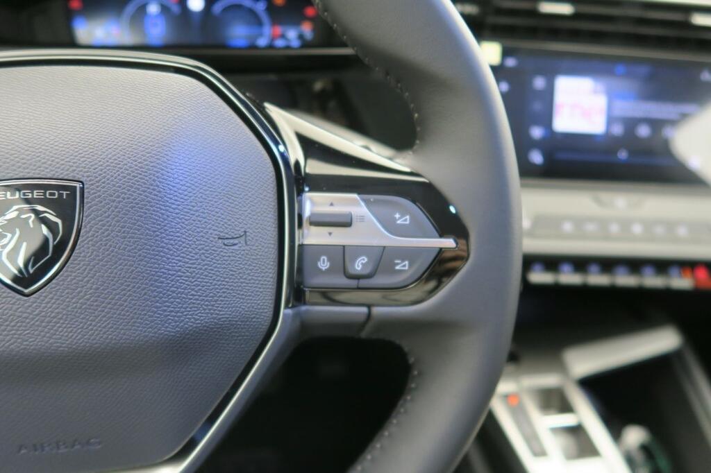 Peugeot 308 ACTIVE 1.6 PLUG-IN HYBRID 180CV E-EAT8 5P 10