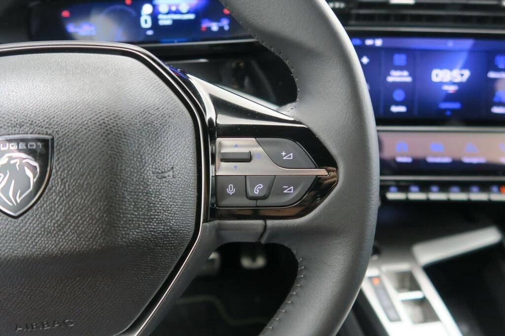 Peugeot 308 FIRST EDITION ELECTRICO 54KWH 115KW 156CV 5P 10