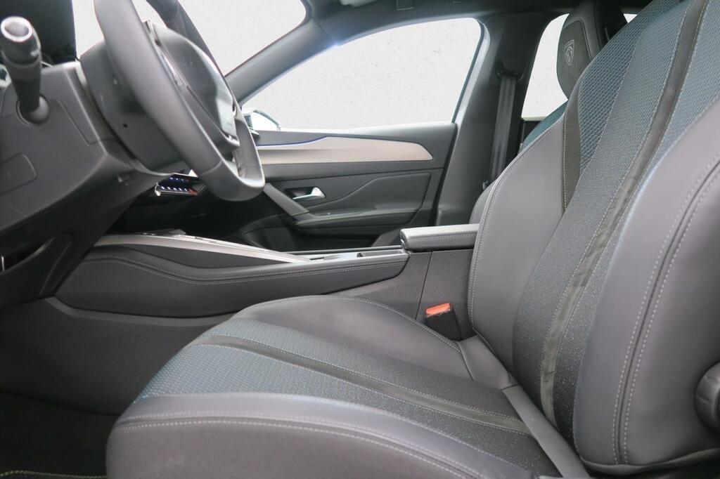 Peugeot 308 FIRST EDITION ELECTRICO 54KWH 115KW 156CV 5P 13