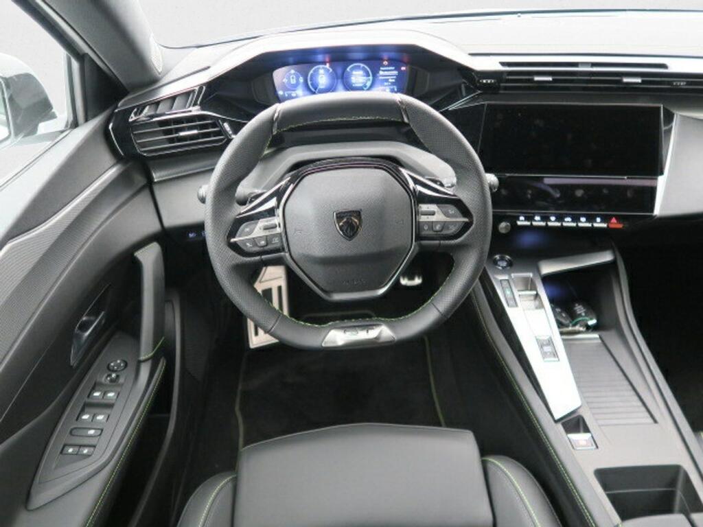 Peugeot 308 GT 1.6 PLUG-IN HYBRID 180CV 5P EAT8 15