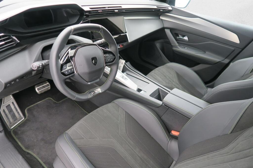 Peugeot 408 GT PLUG-IN HYBRID 180 E-EAT8 7