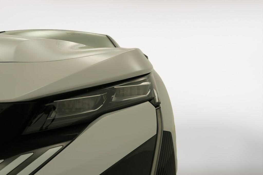 Peugeot 408 GT PLUG-IN HYBRID 180 E-EAT8 21