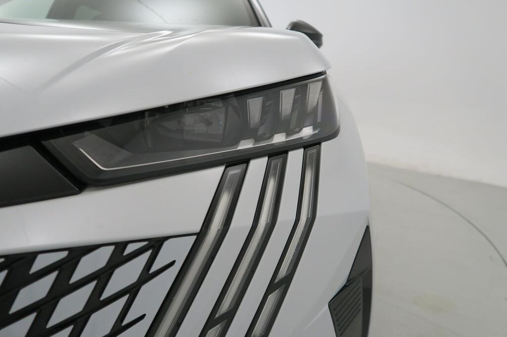 Peugeot 5008 1.2 MHEV HYBRID 107KW GT EDCS6 145 5P 7 PLAZAS 21