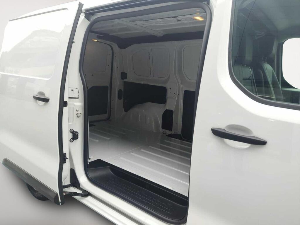 Peugeot Expert -E FG PRO L2 50 KWH 136 CV A/T 4P 17