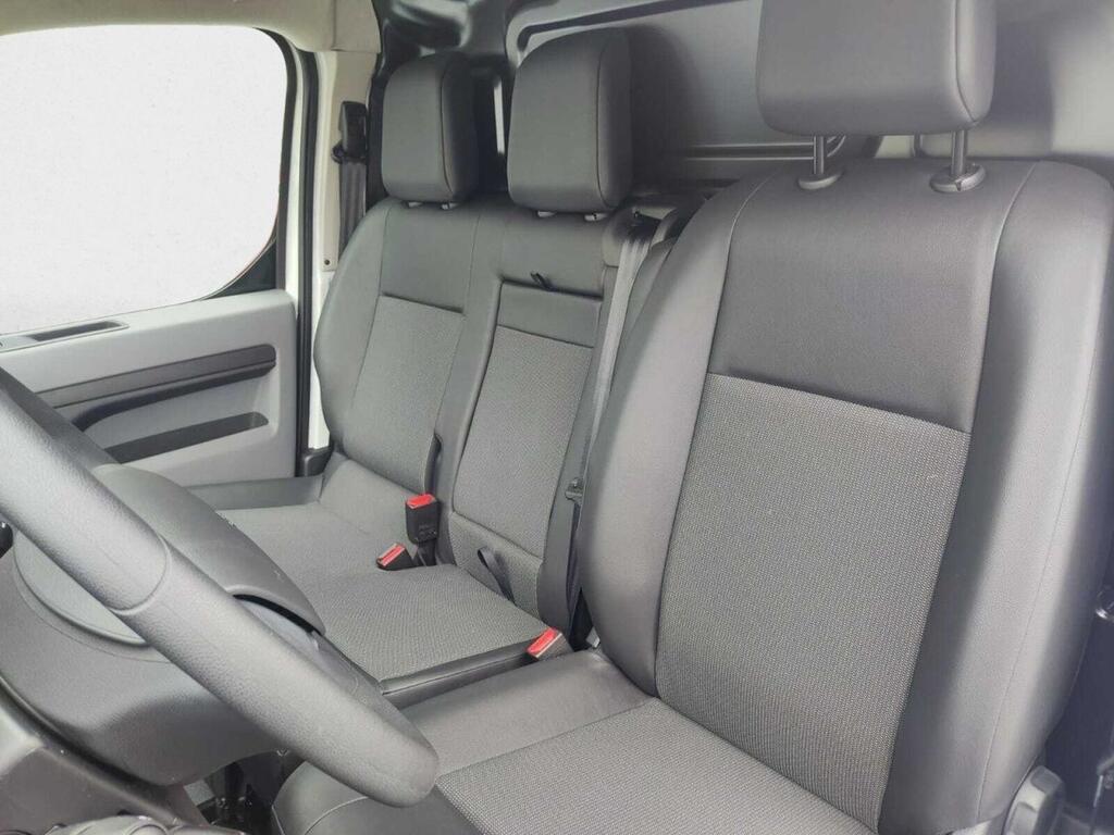 Peugeot Expert -E FG PRO L2 50 KWH 136 CV A/T 4P 15