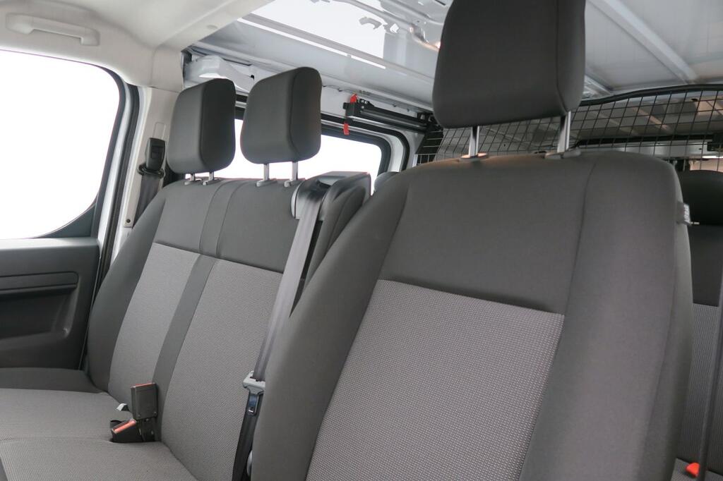 Peugeot Expert DOBLE CABINA REPLEGABLE 1.5 BLUEHDI 120CV S&S 6V. 4P 9