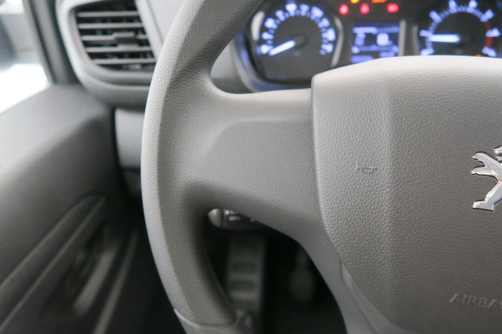 Peugeot Expert DOBLE CABINA REPLEGABLE 1.5 BLUEHDI 120CV S&S 6V. 4P 13