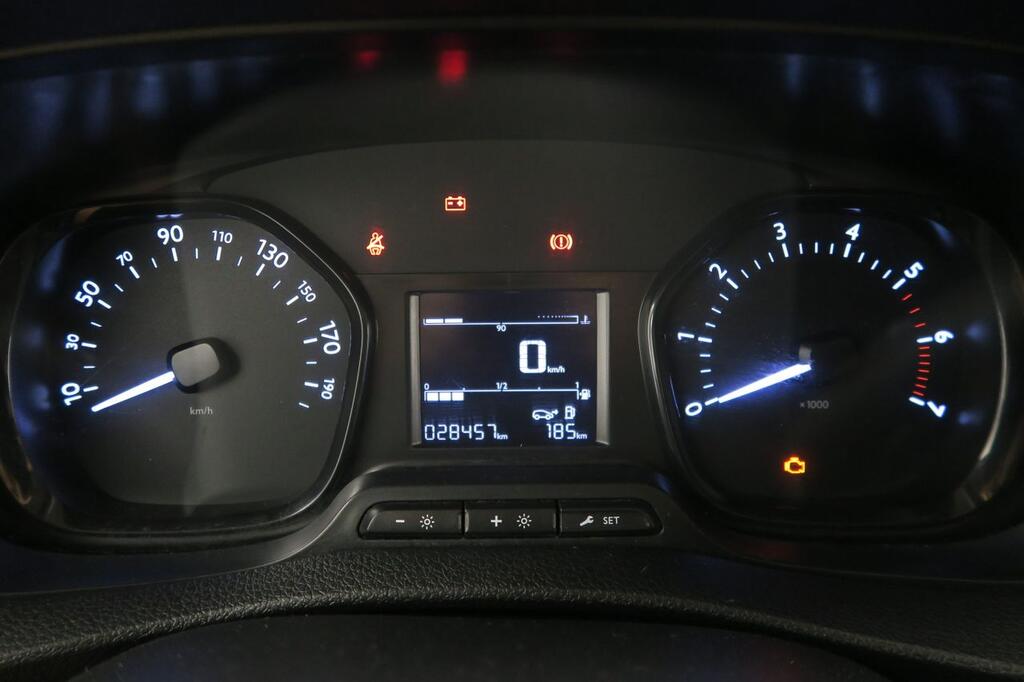 Peugeot Expert FG STANDARD 1.5 BLUEHDI 100 CV 4P 8