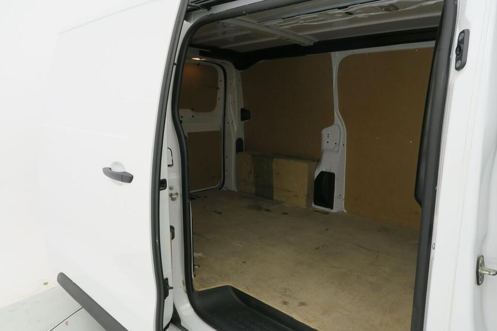 Peugeot Expert FG STANDARD 1.5 BLUEHDI 100 CV 4P 13