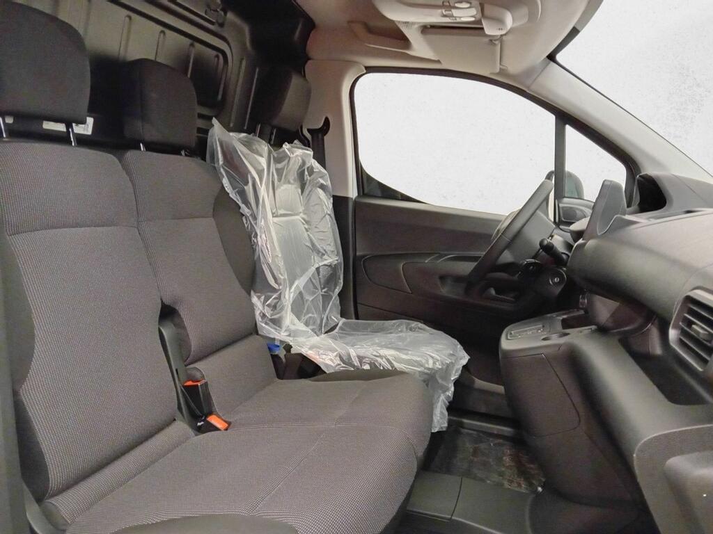 Peugeot Partner E-PARTNER STANDARD 800KG ELECTRICO BEV 100 KW 136CV 4P 12