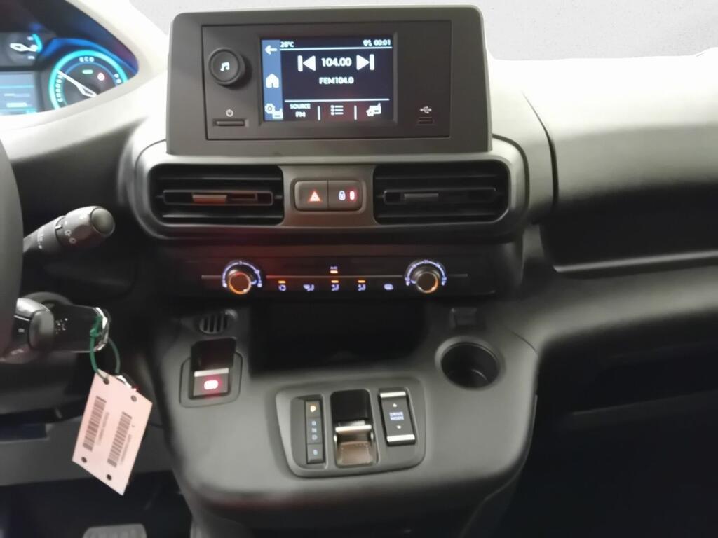 Peugeot Partner E-PARTNER STANDARD 800KG ELECTRICO BEV 100 KW 136CV 4P 8