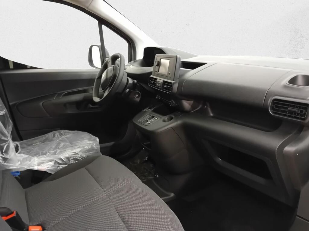 Peugeot Partner E-PARTNER STANDARD 800KG ELECTRICO BEV 100 KW 136CV 4P 7
