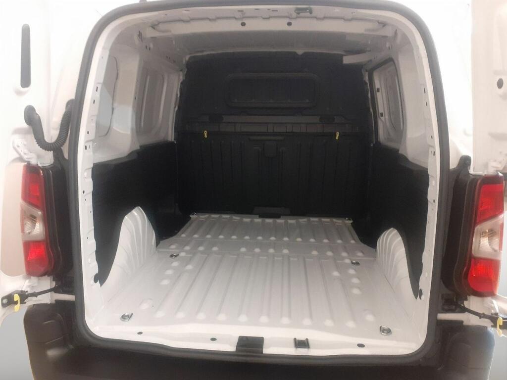 Peugeot Partner E-PARTNER STANDARD 800KG ELECTRICO BEV 100 KW 136CV 4P 17