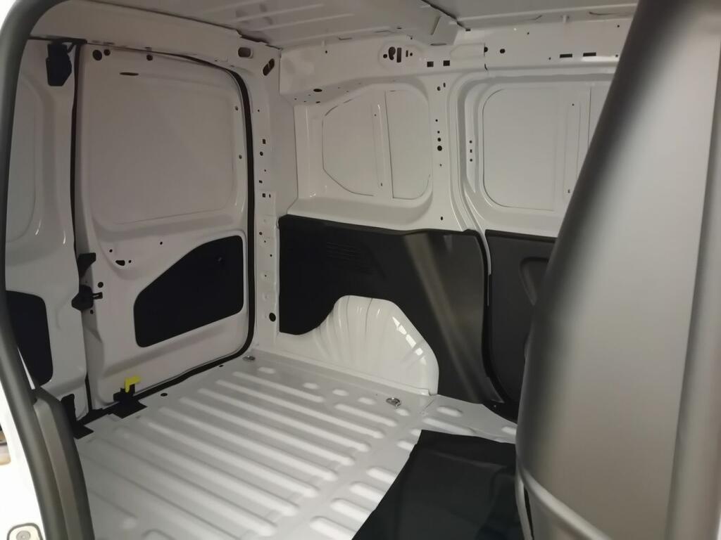 Peugeot Partner E-PARTNER STANDARD 800KG ELECTRICO BEV 100 KW 136CV 4P 15