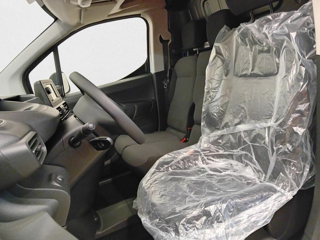 Peugeot Partner E-PARTNER STANDARD 800KG ELECTRICO BEV 100 KW 136CV 4P 13