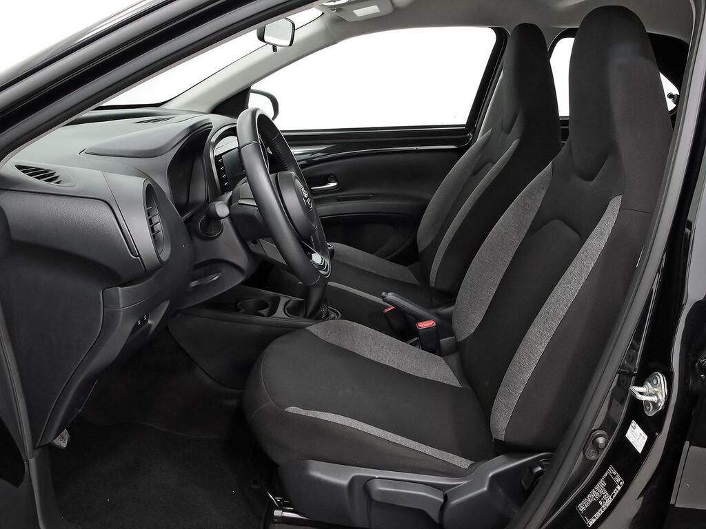 Toyota Aygo CROSS PLAY 1.0 VVT-I 72 CV 5P 16