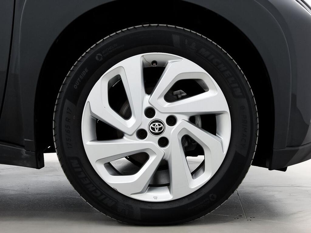 Toyota Aygo CROSS PLAY 1.0 VVT-I 72 CV 5P 21