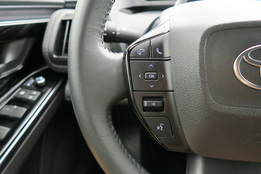 Toyota bZ4X 220E 4x4 5P Style Plus 13