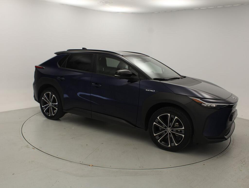 Toyota bZ4X 220E 4x4 5P Style Plus 6