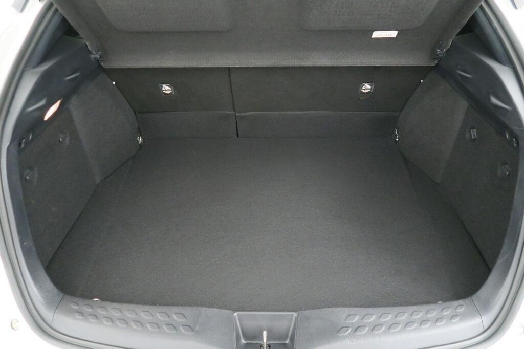 Toyota C-HR Berlina 2.0 VVT I-HYBRID ADVANCE AUTO 184 5P 17