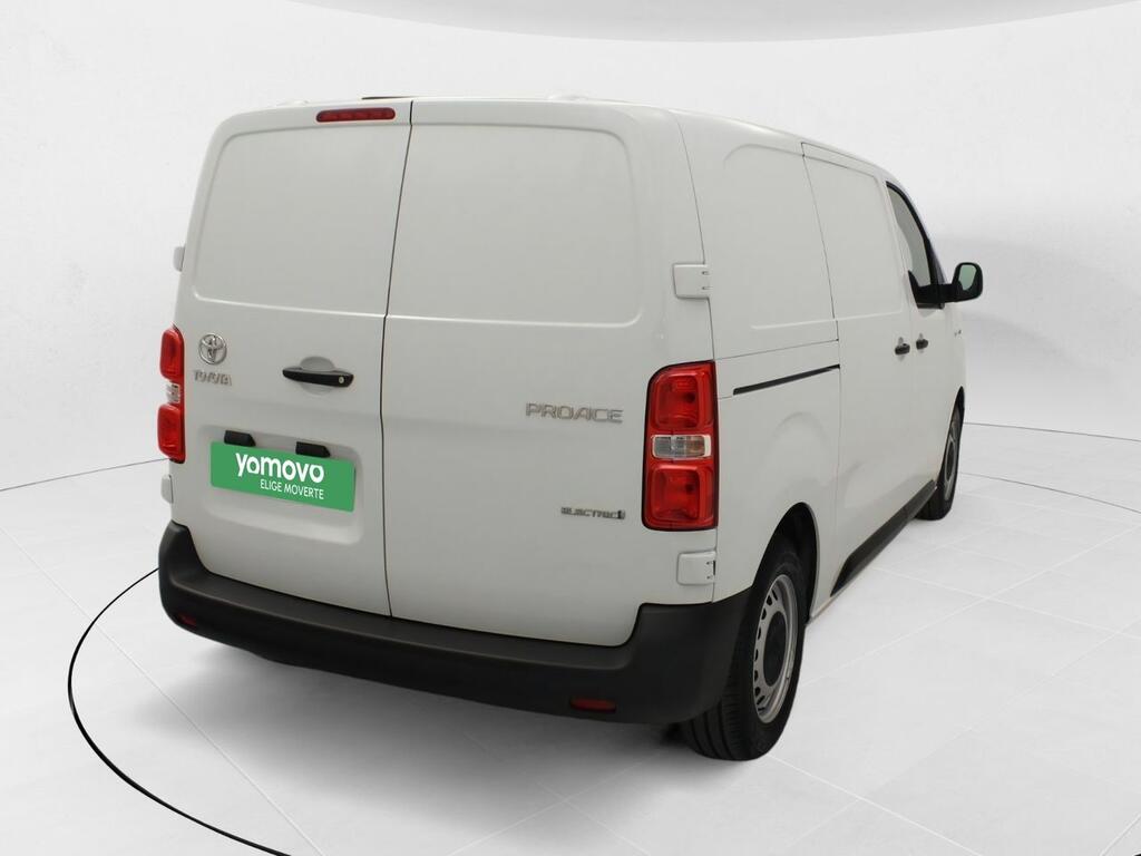 Toyota Proace Furgoneta BEV 50KWH MWB GX PLUS 136 4P 4
