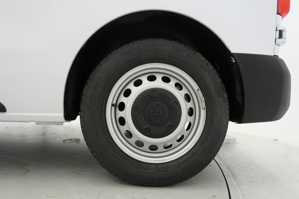 Toyota Proace Van 1.5L 100CV T/M 6v L1 Van GX 28