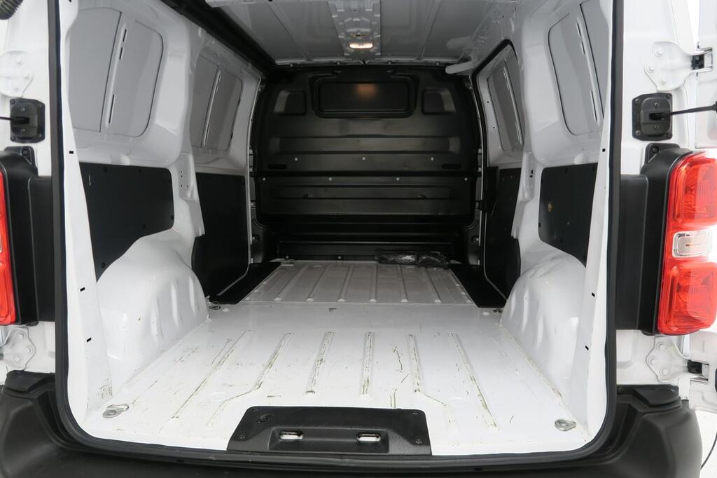 Toyota Proace Van 1.5L 100CV T/M 6v L1 Van GX 22