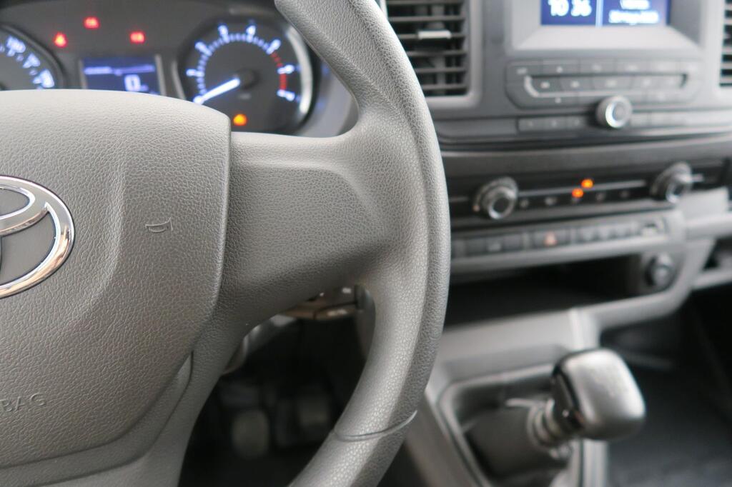 Toyota Proace Van 1.5L 100CV T/M 6v L1 Van GX 14