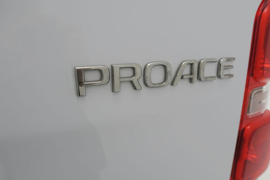 Toyota Proace Van 1.5L 100CV T/M 6v L1 Van GX 24