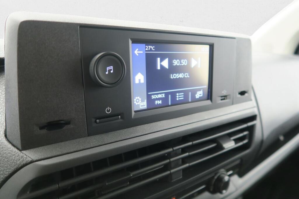 Toyota Proace Verso Combi BEV 50KWH L1 GX 6STR 136 4P 9