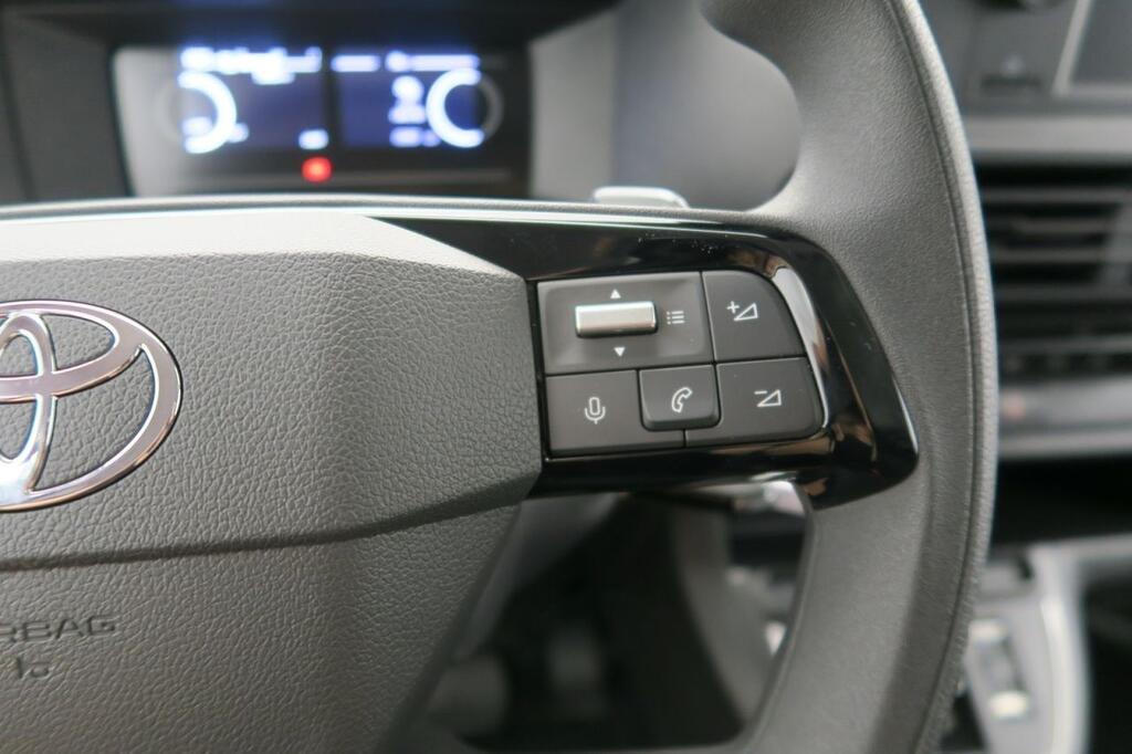 Toyota Proace Verso Combi BEV 50KWH L1 GX 6STR 136 4P 13