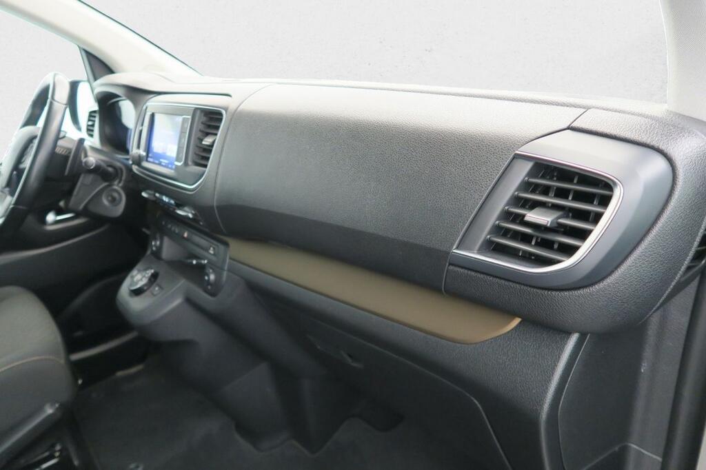 Toyota Proace Verso VX PLUS 2.0D 177 CV AUTO 5P 8 PLAZAS 18