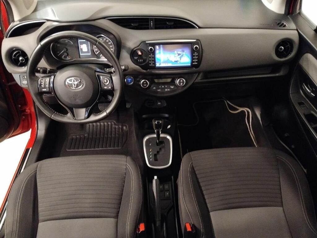 Toyota Yaris ACTIVE 1.5 VVT-I HYBRID 100 CV AUTO 5P 11