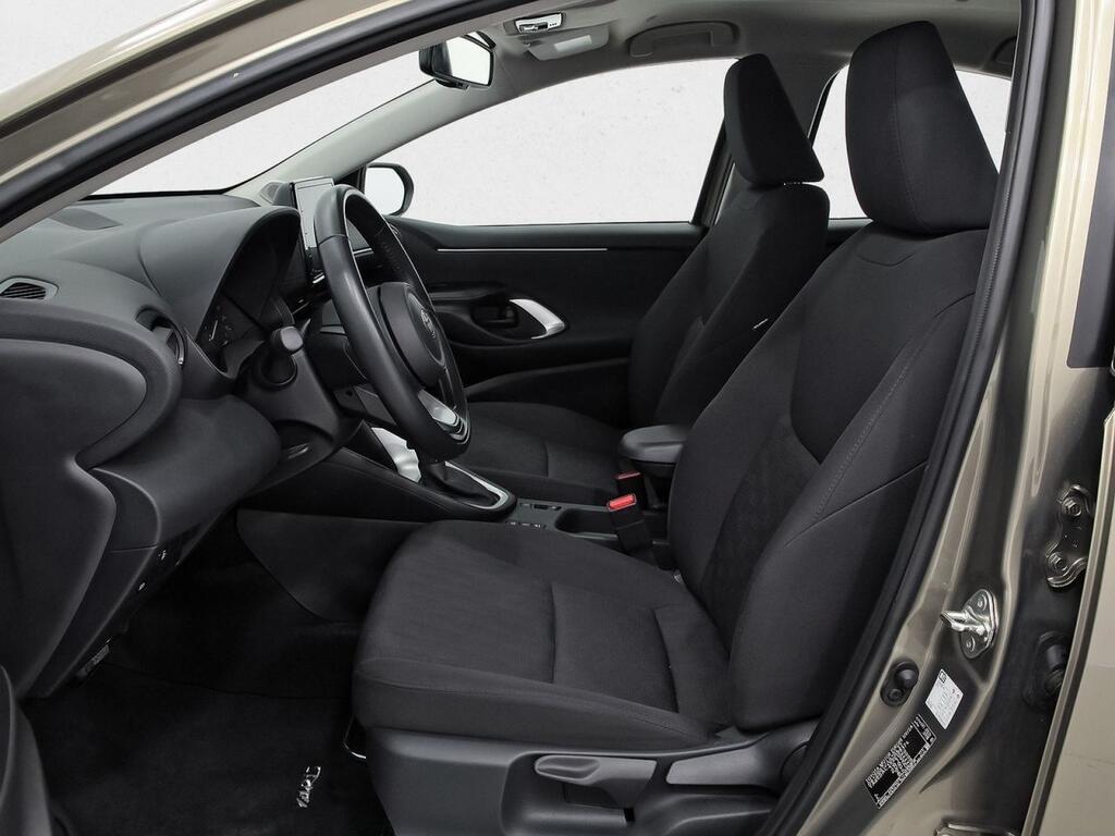 Toyota Yaris ACTIVE PLUS 1.5 VVT-I HEV 116 CV 5P 9