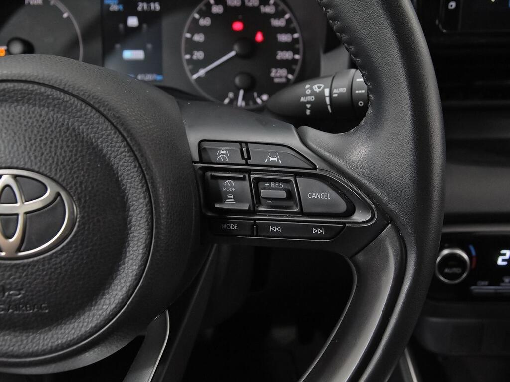 Toyota Yaris ACTIVE PLUS 1.5 VVT-I HEV 116 CV 5P 10