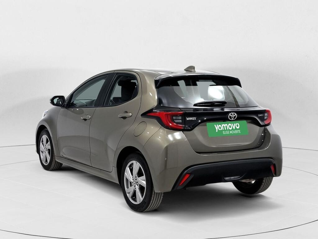 Toyota Yaris ACTIVE PLUS 1.5 VVT-I HEV 116 CV 5P 4
